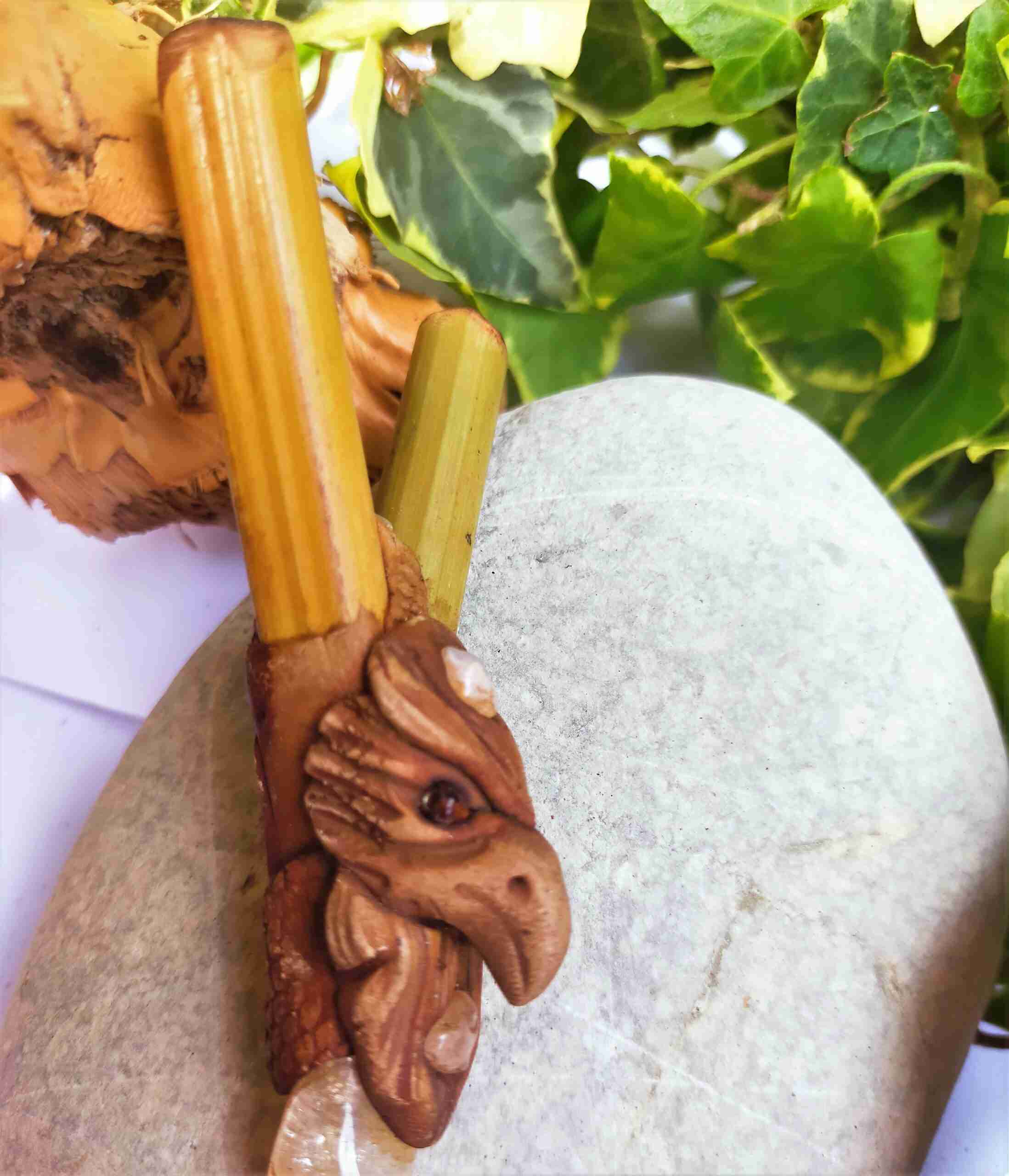 Kuripe Bambu Totem AQUILA Amuleto con pietre potenti Kuripe Bambu Totem Aquila e pietre potentimagiche